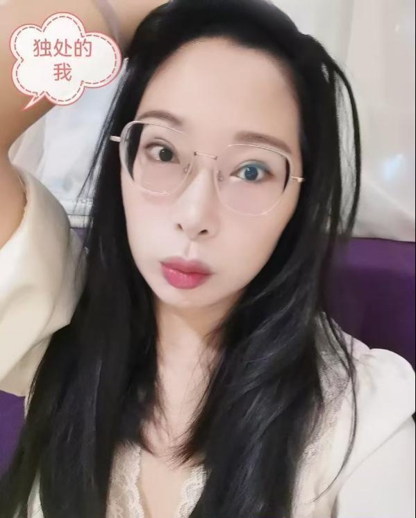 后花园眼镜御姐-51约啪