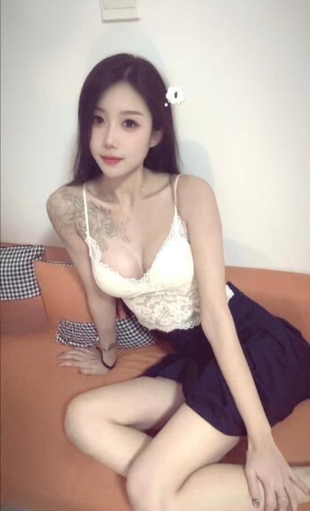 图片[3]-长腿黑丝俏佳人-51约啪