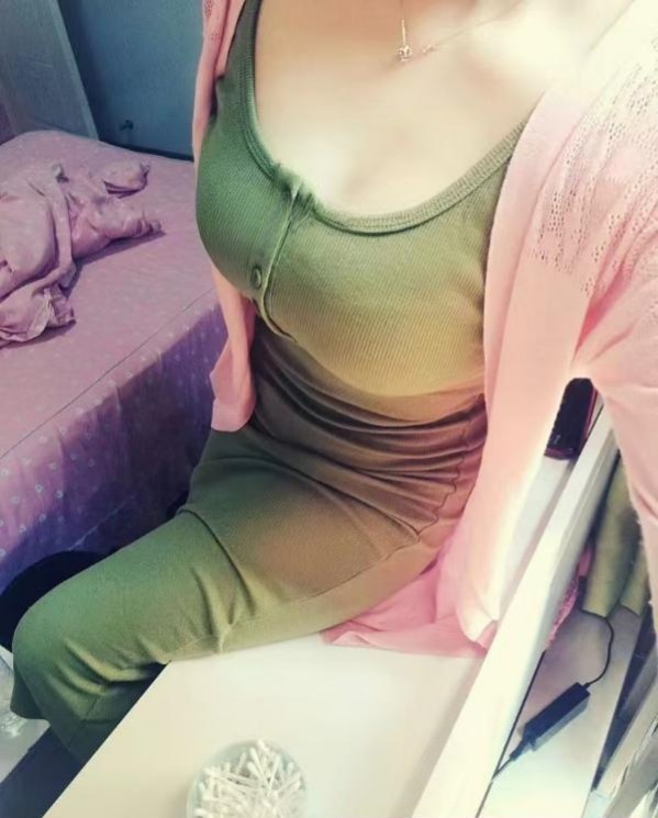 图片[3]-酷似明星柳岩大胸美女-51约啪