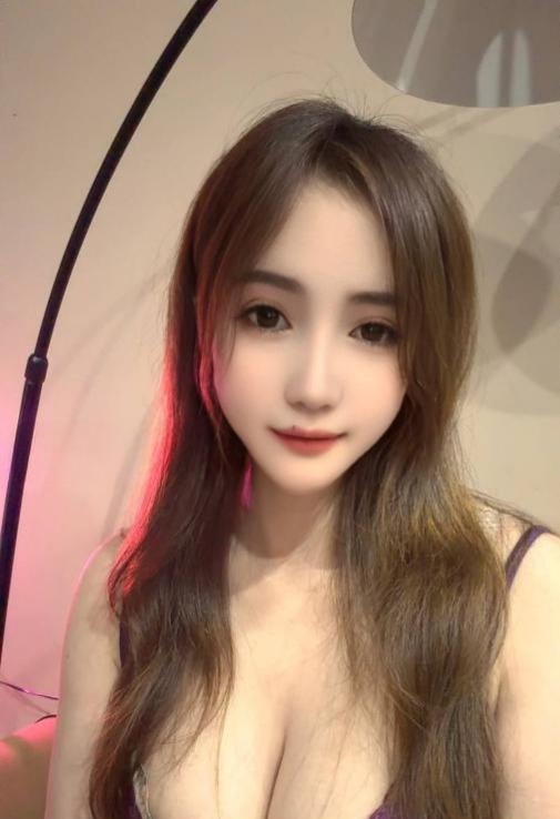 身怀胸器芯芯老师-51约啪