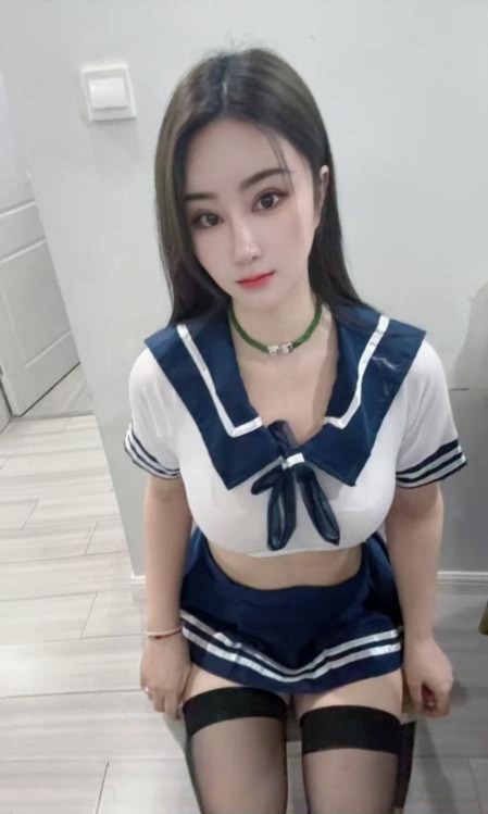 上城美臀秋秋老师-51约啪