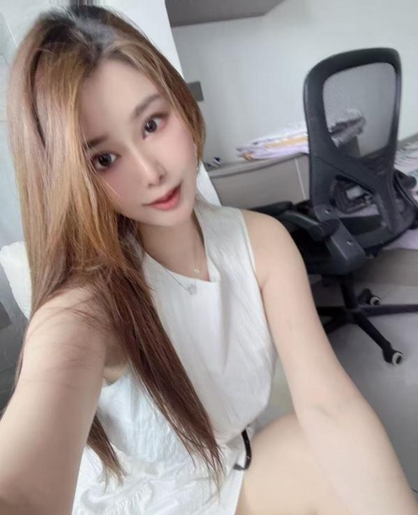 图片[2]-女神夏洛特-51约啪