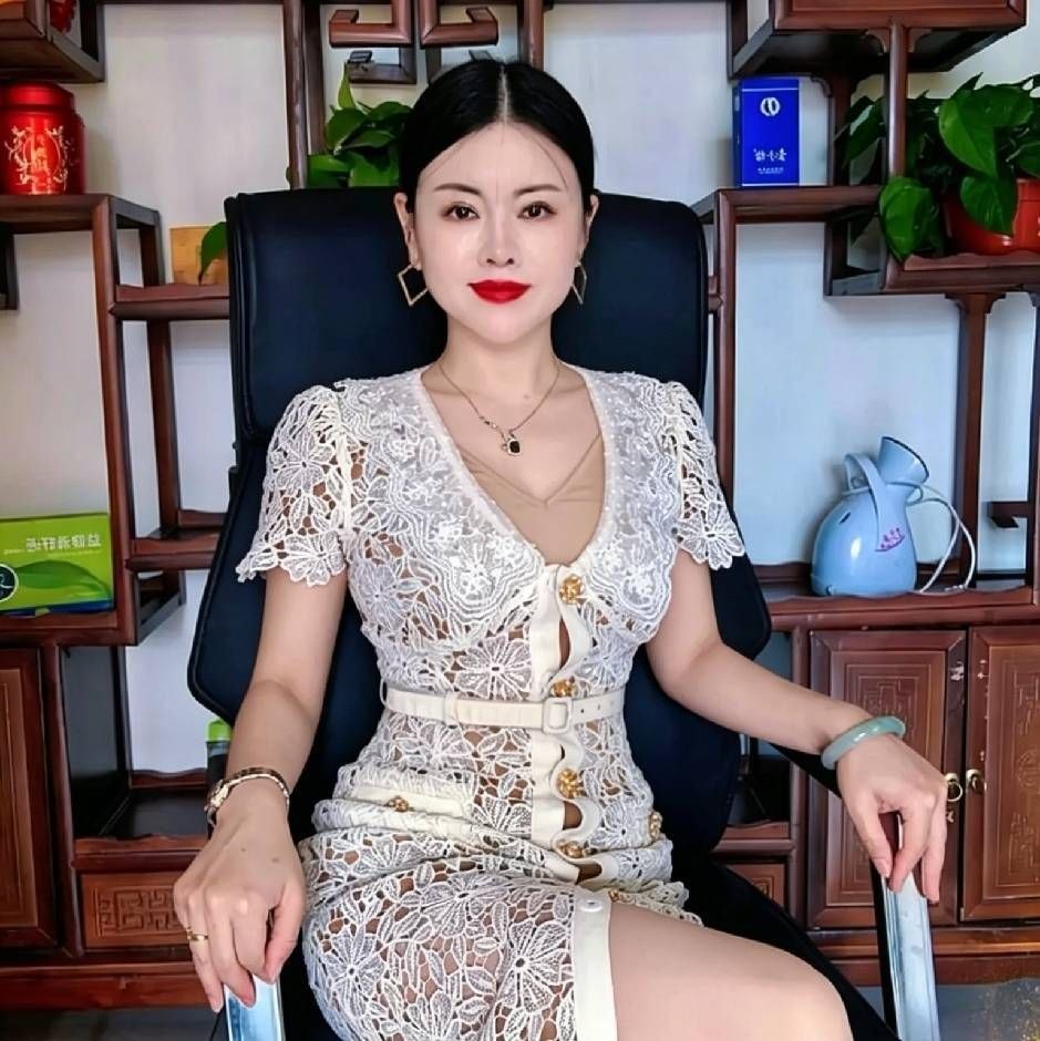 香坊开日租房的骚妇-51约啪