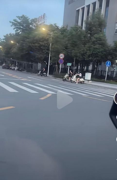 图片[2]-珠海摩的站街女-51约啪